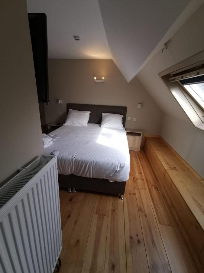 At-Pacific-Hotel Wavre Eksteriør bilde